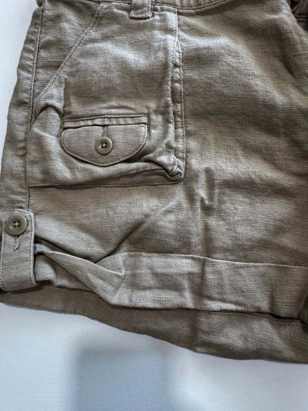 Old Navy Ultra Low Waist Khaki Linen Blend Utility Cargo Shorts - Picture 3 of 10